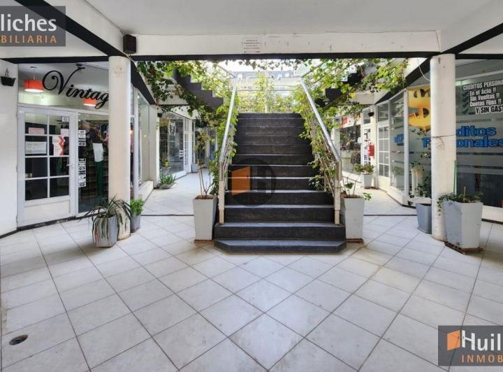 Local comercial · 1000m²