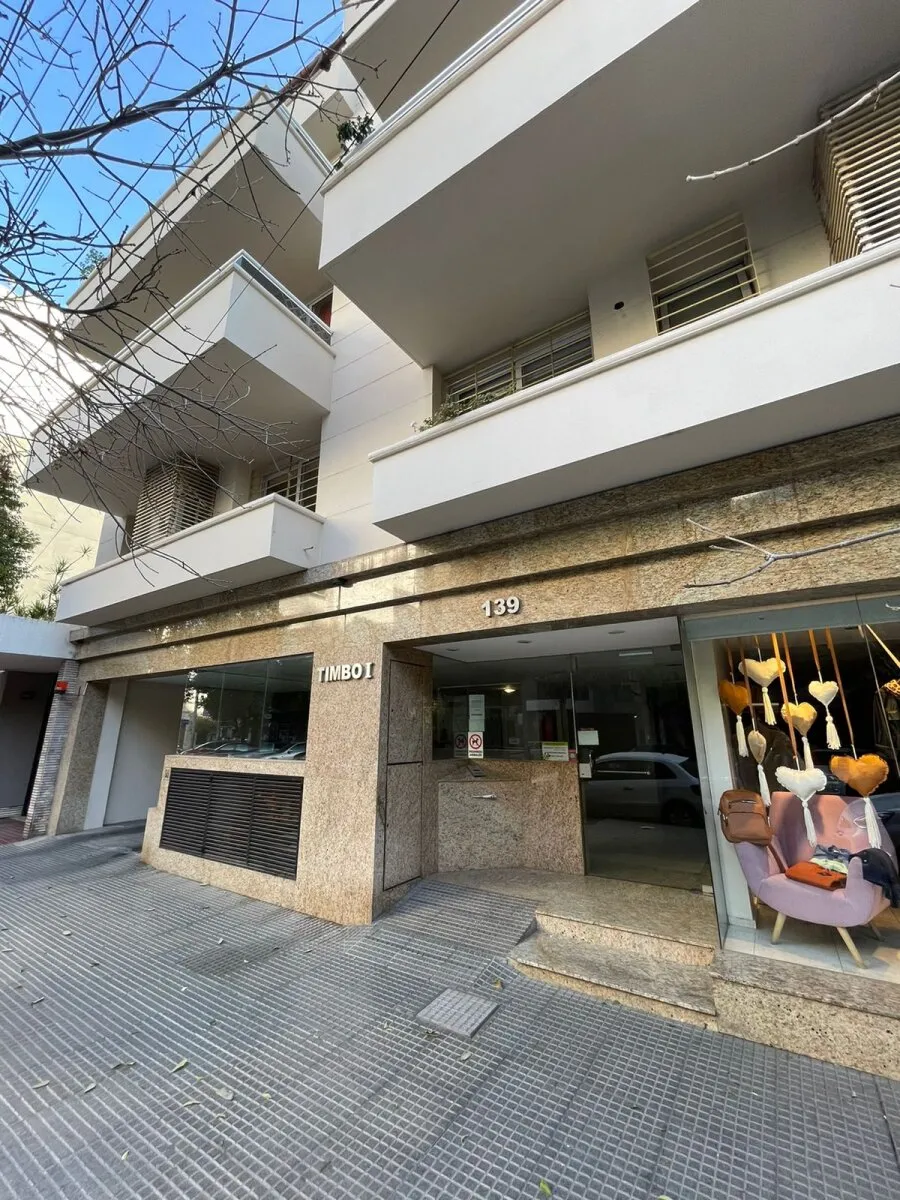 Alquiler departamento un dormitorio con cochera en general paz