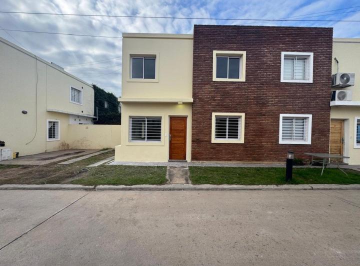 PH · 87m² · 6 Ambientes · 1 Cochera