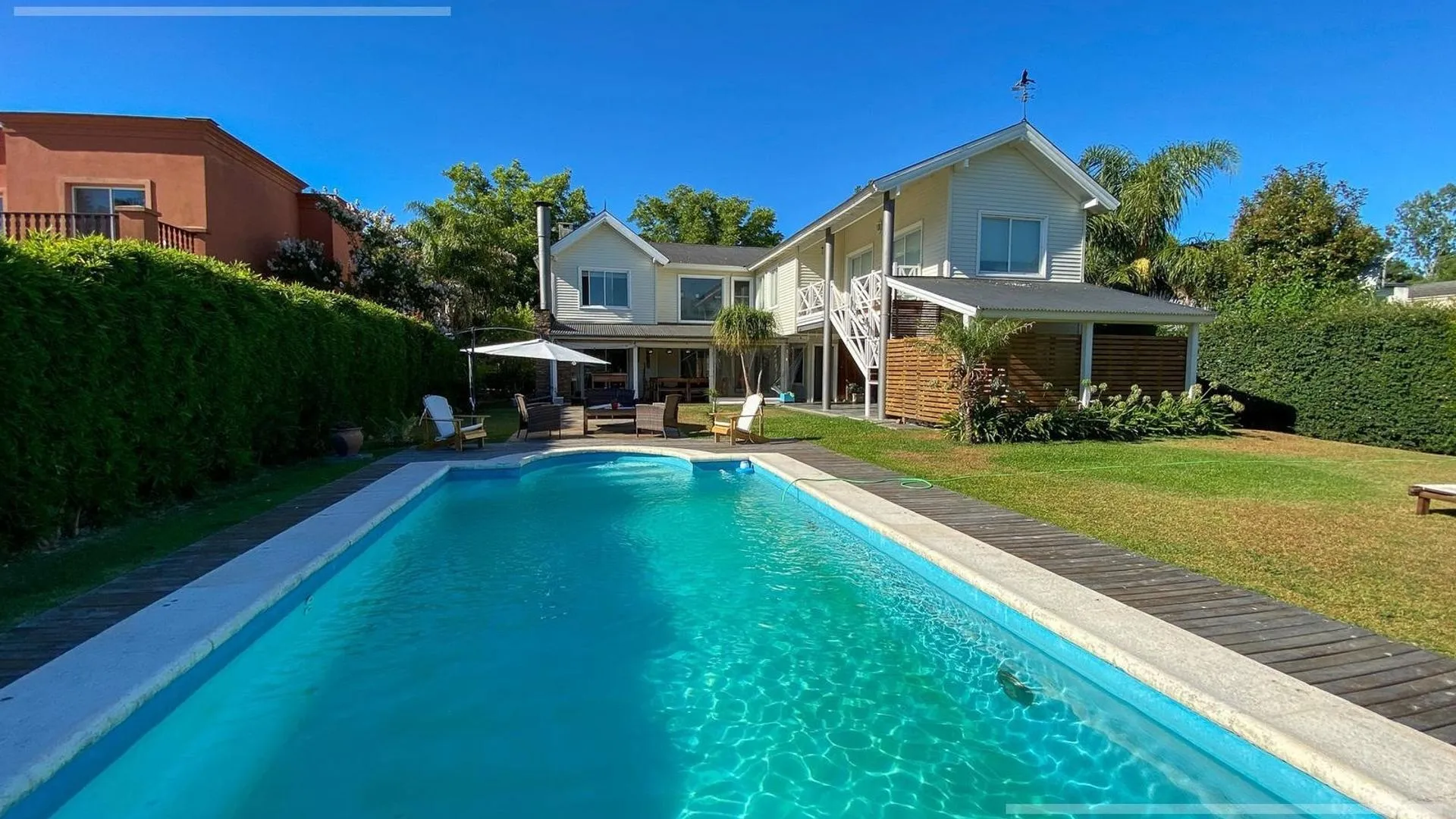 Casa de 6 amb. c/vista al golf en Abril Club de Campo