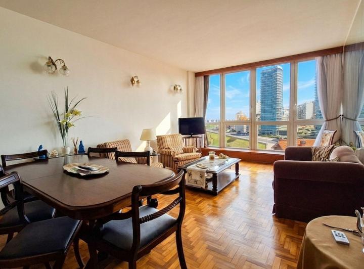 Departamento · 128m² · 5 Ambientes · 1 Cochera
