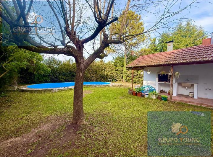 Casa · 595m² · 3 Ambientes · 2 Cocheras