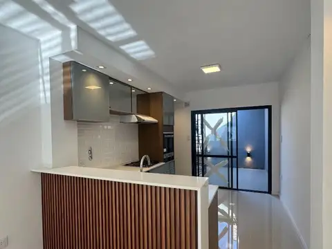 Casa en Venta en Azcuenaga, Rosario