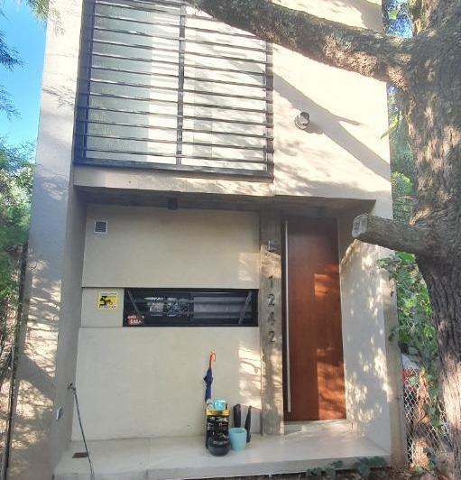 Casa · 73m² · 3 Ambientes · 1 Cochera