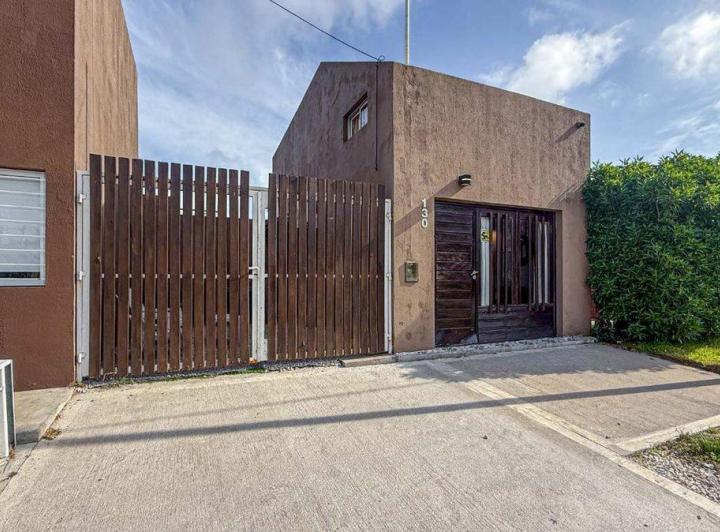 Casa · 54m² · 3 Ambientes · 1 Cochera