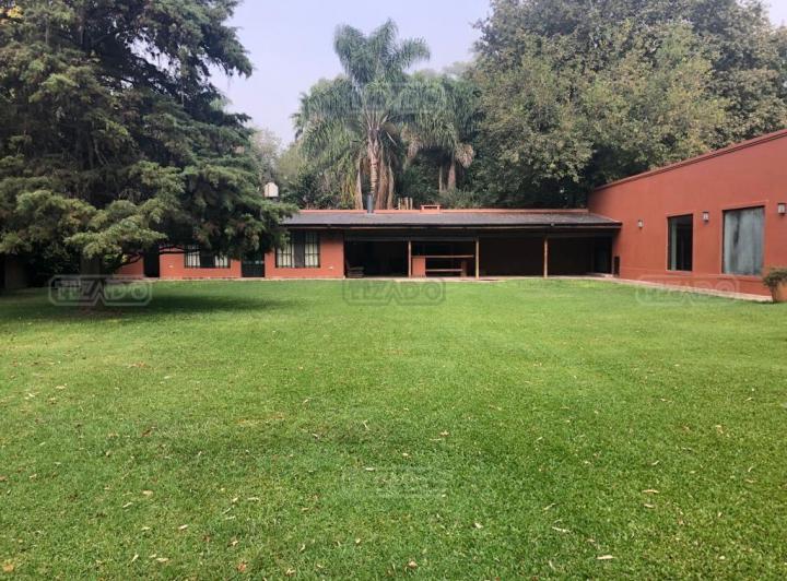 Casa · 320m² · 6 Ambientes