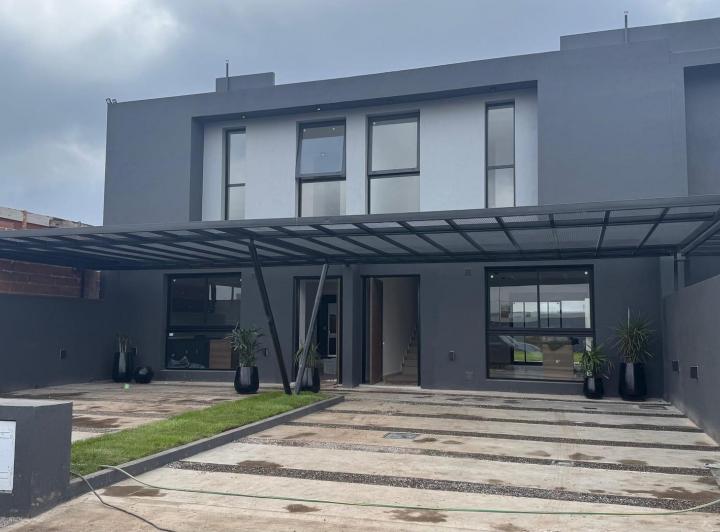 Casa · 156m² · 4 Ambientes