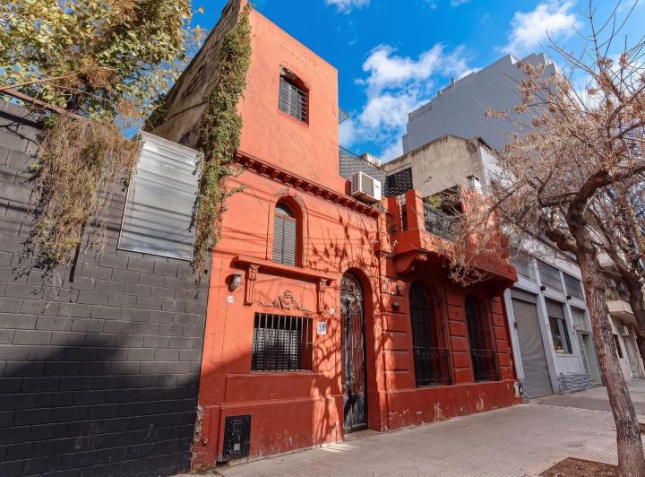 Casa · 225m² · 5 Dormitorios