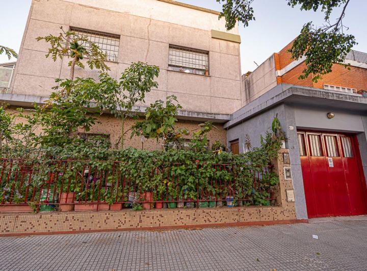 Casa · 212m² · 4 Ambientes · 1 Cochera