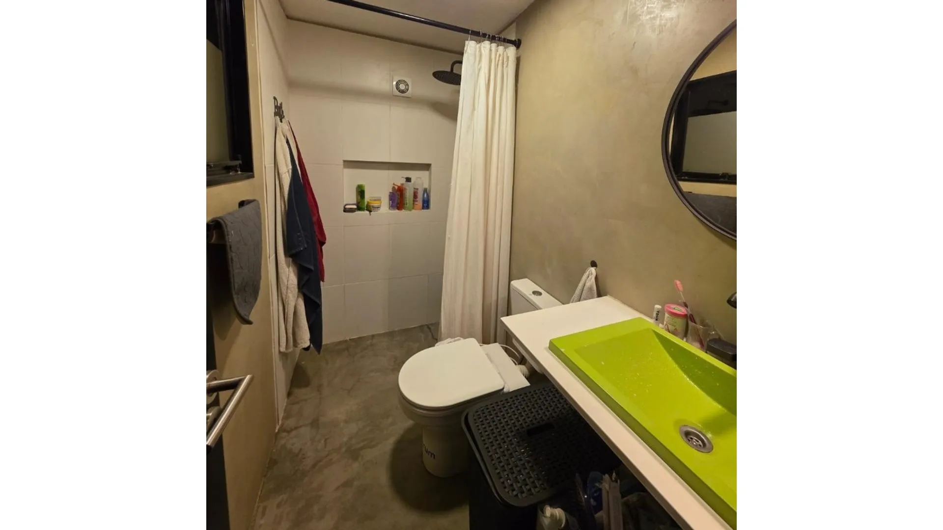 Casa en Venta tipo PH 3 ambientes con  patio Martínez 78 mts