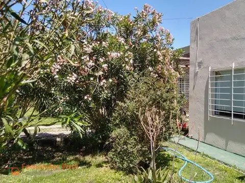 Casa en Venta en Punta Chacra, Roldan