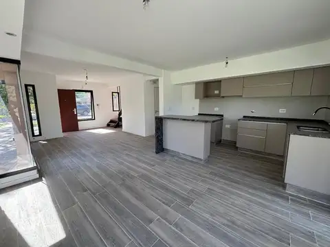 Casa en Venta en Roldan, San Lorenzo