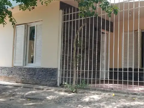 Casa en Venta en Rivadavia, Mendoza