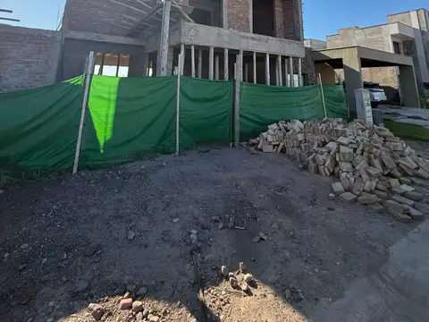 Casa en Venta en Rodeo del Medio, Maipú