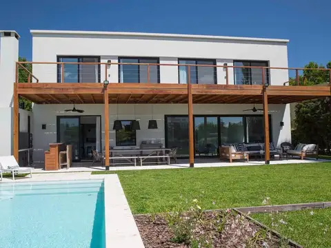 Casa en Alquiler Temporal en Laguna Del Sol, Countries y Barrios Cerrados en Tigre