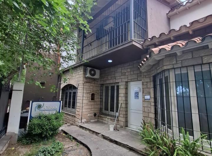 Casa · 10 Dormitorios