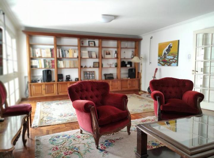 Casa · 305m² · 6 Ambientes · 2 Cocheras