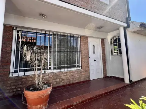 PH en Venta en Remedios de Escalada, Partido de Lanús