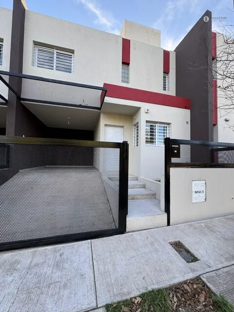 VENTA DÚPLEX  DE 2  DORMITORIOS APTO CRÉDITO