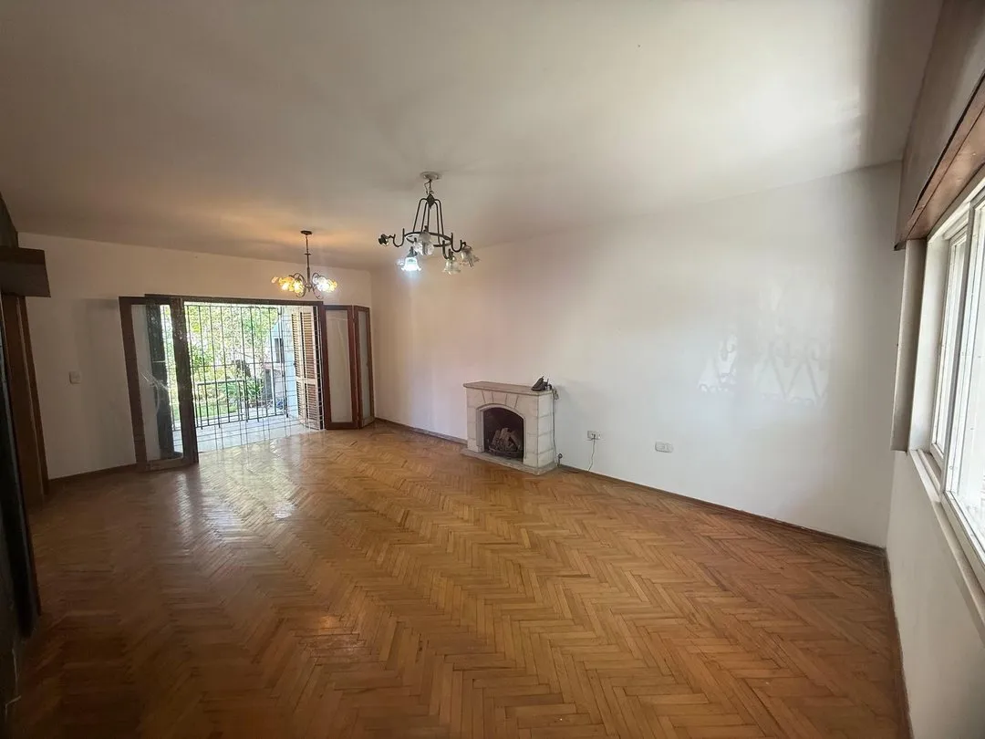 CASA CORDOBA Bº SAN SALVADOR 5 DORMI JARDIN QUINCHO TERRAZA COCHERA DOBLE VENTA