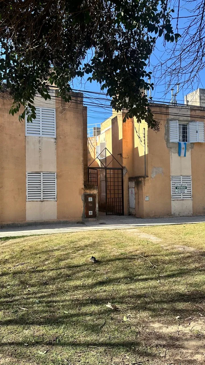 SE VENDE DEPARTAMENTO 1 DORMITORIO - PATIO - B° SAN FERNANDO.