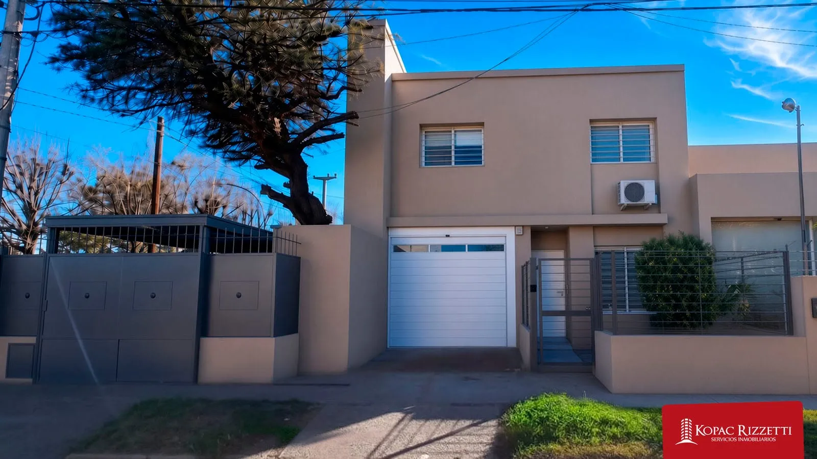 PARQUE ALAMEDA (10 DE OCTUBRE 4790) - ALQUILER CASA DE 3 DORMITORIOS
