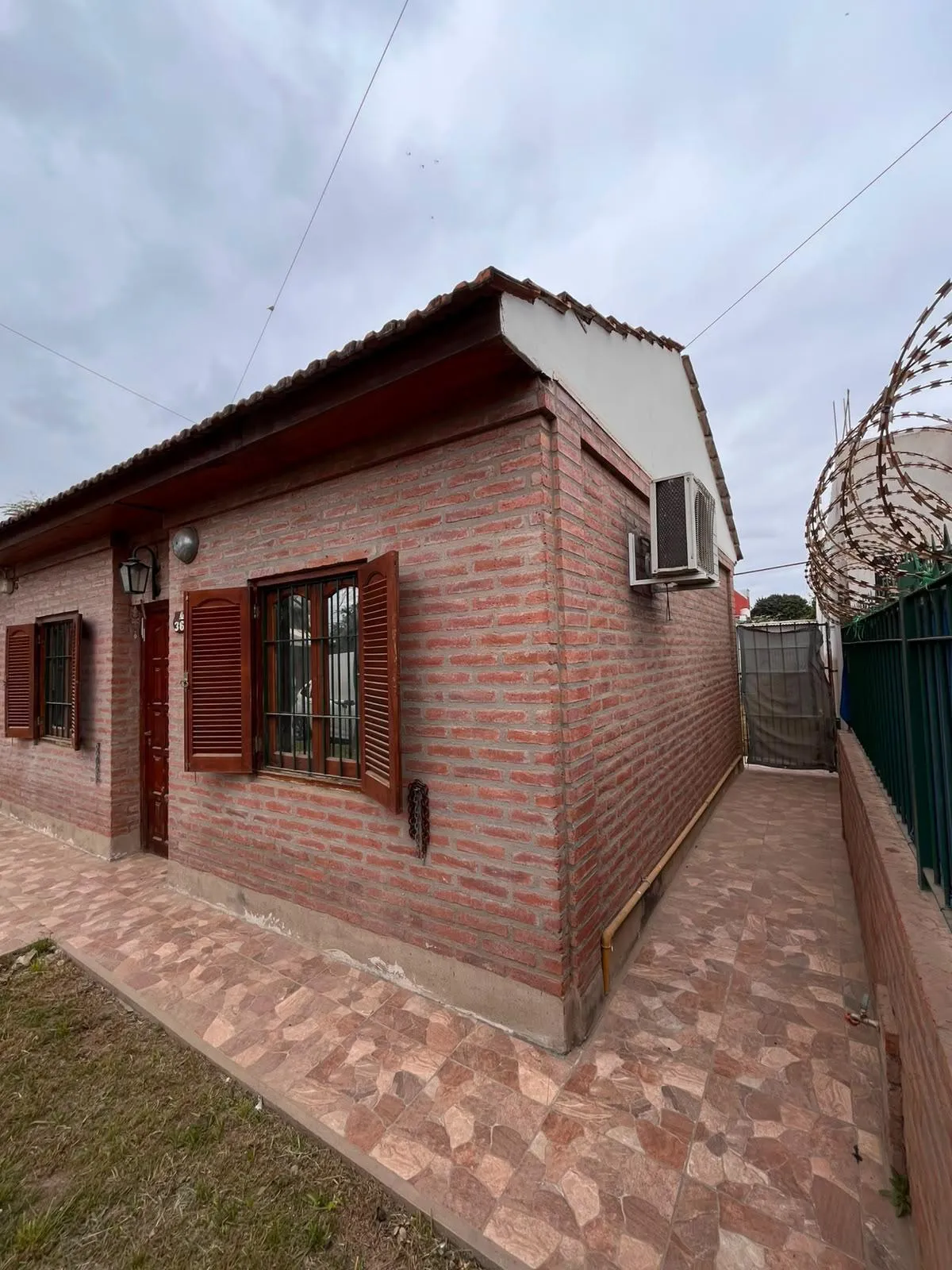 VENTA CASA 2 DORM OPORTUNIDAD APTO CREDITO- PARQUE FUTURA