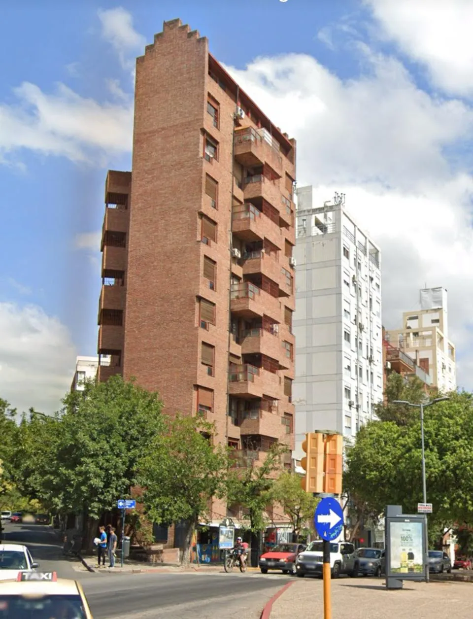 Alquiler dpto temporal amoblado sobre calle Bs As esq Ambrosio Olmos