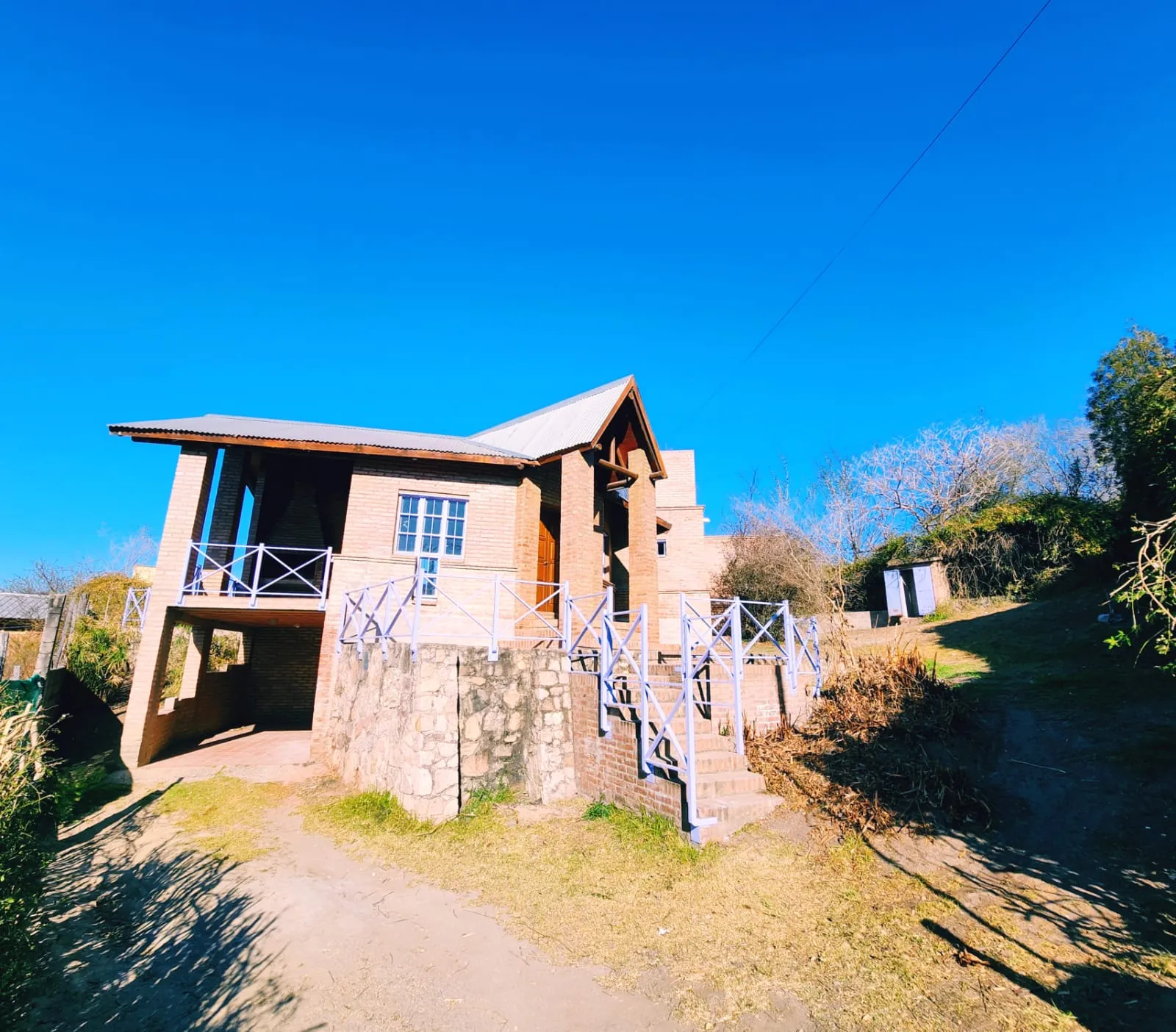 VENTA O ALQUILER DE CASA EN ICHO CRUZ – B° ICHO CRUZ SIERRAS