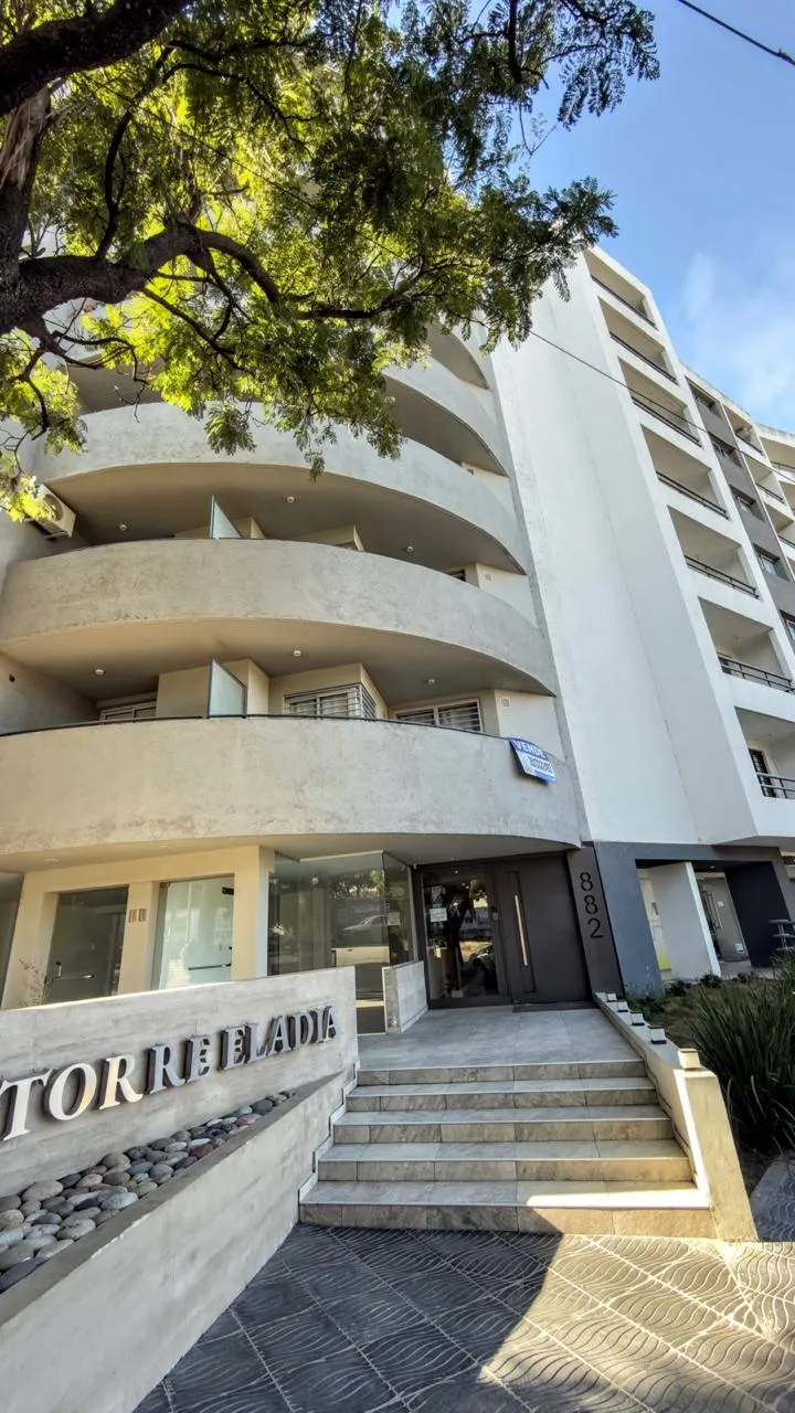 ALQUILER DEPTO UN DORM CON COCHERA A ESTRENAR .... A MINUTOS DE CIUDAD UNIVERSITARIA !!!