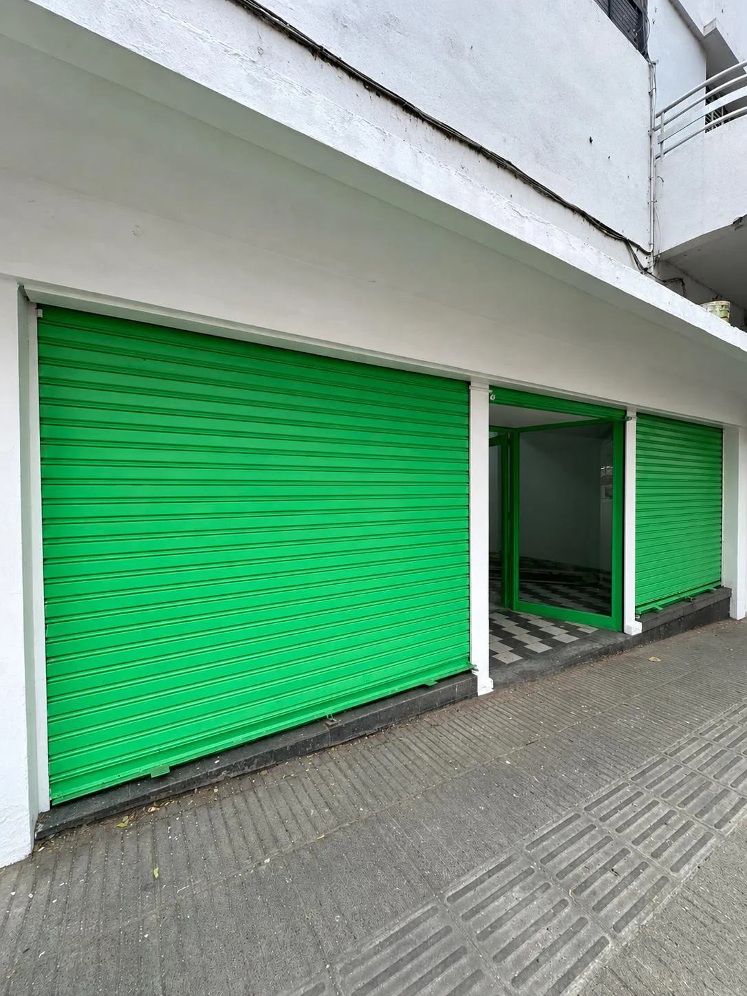 LOCAL COMERCIAL, EXCELENTE UBICACIÓN EN PJE CARLOS MOREL 380