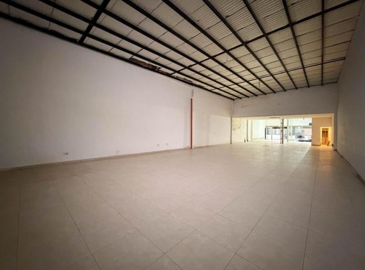 Local comercial · 400m² · 1 Ambiente