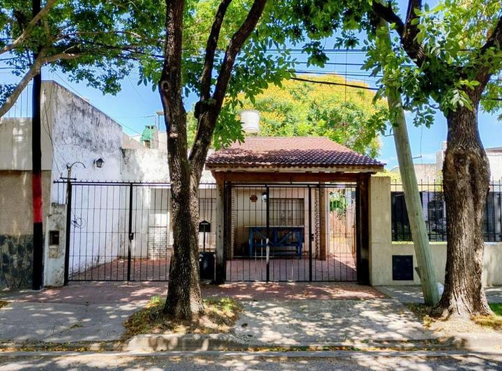 Casa · 107m² · 3 Ambientes · 1 Cochera