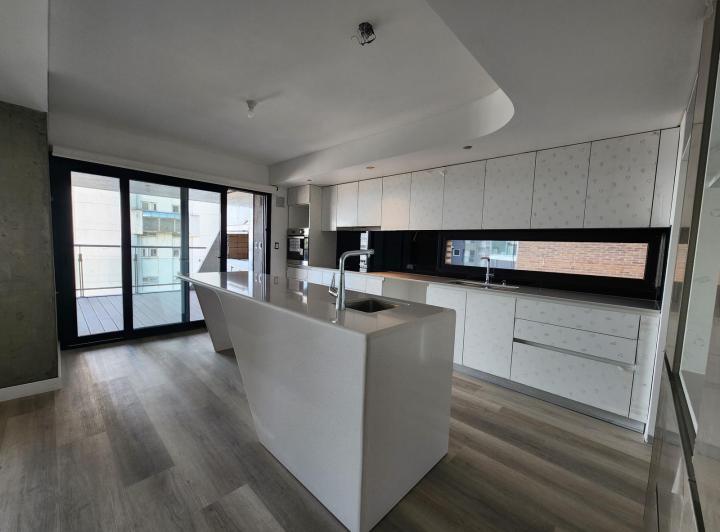Departamento · 156m² · 5 Ambientes · 1 Cochera