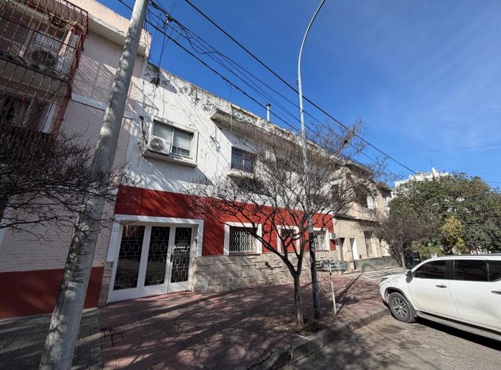 Casa · 140m² · 5 Ambientes