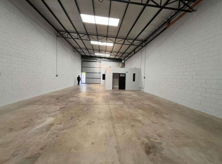 Bodega-Galpón · 312m² · 3 Ambientes