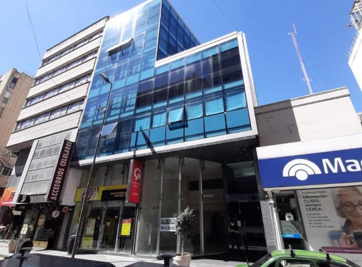 Oficina comercial · 71m²