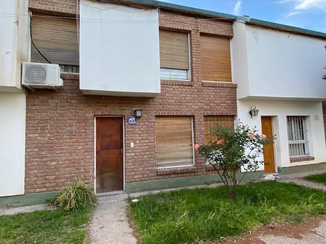 Departamento · 80m² · 5 Ambientes · 1 Cochera