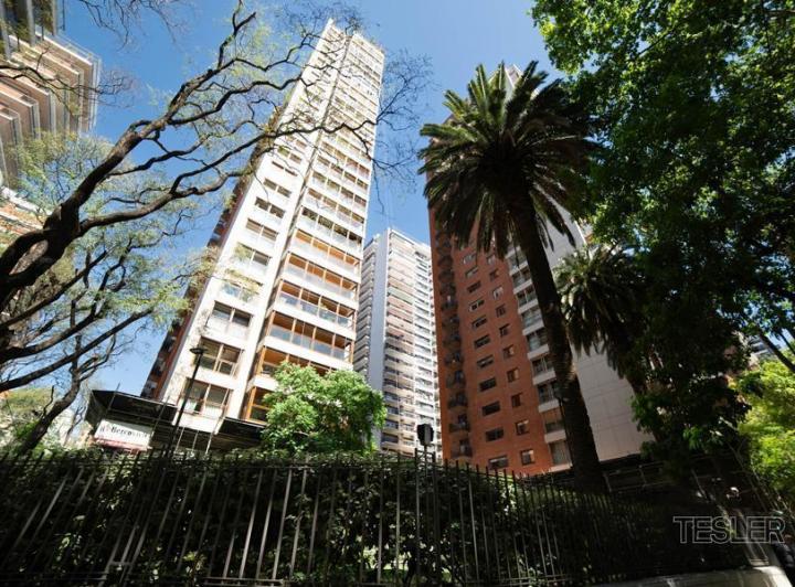 Departamento · 302m² · 6 Ambientes · 2 Cocheras