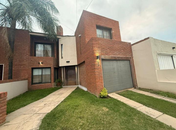 Departamento · 130m² · 6 Ambientes · 1 Cochera