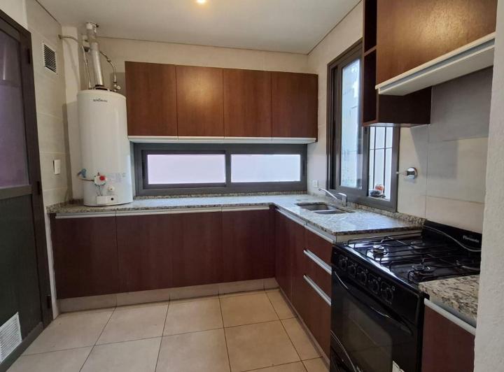 Departamento · 70m² · 4 Ambientes · 1 Cochera
