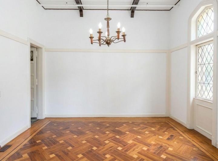Casa · 174m² · 5 Ambientes · 1 Cochera