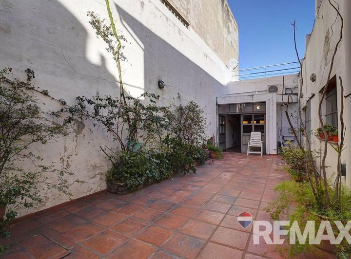 Casa · 206m² · 6 Ambientes · 1 Cochera