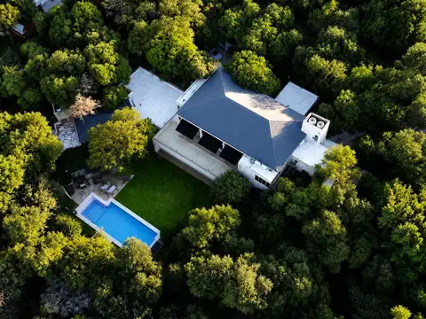 Casa en Venta en El Bosque, Countries y Barrios Cerrados en Córdoba Capital