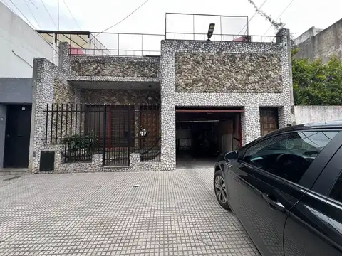 PH en Venta en Mataderos, CABA
