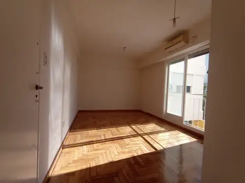 Departamento en Alquiler en Monte Castro, CABA