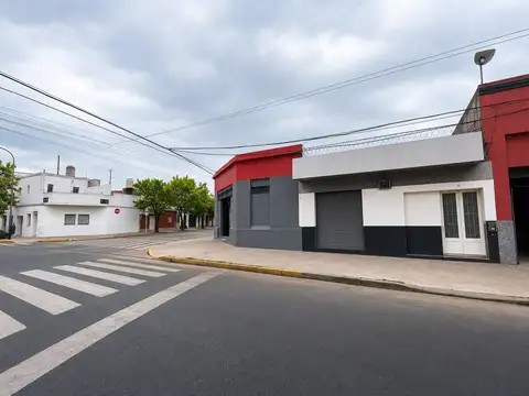 Local en Alquiler en Mataderos, CABA