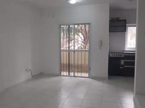 Departamento en Alquiler en Lanus Oeste, Lanus