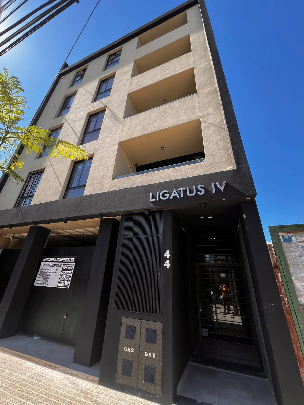 DEPTOS 2 DORM EN VENTA A MEDIA CUADRA DE PLAZA JERONIMO DEL BARCO