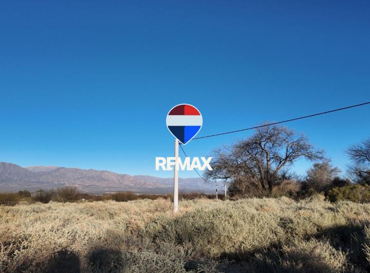 Terreno · 300m²